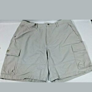 Columbia Beige Cargo Shorts 